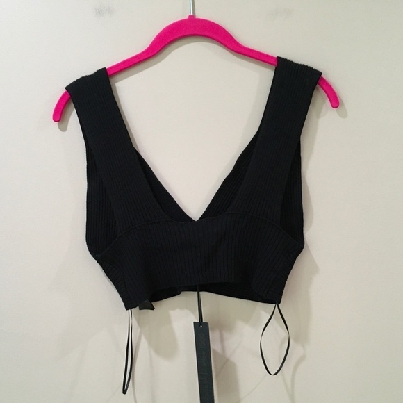 House of Harlow 1960 x Revolve Ribbed Knit Crop Top Black - Picture 1 of 4
